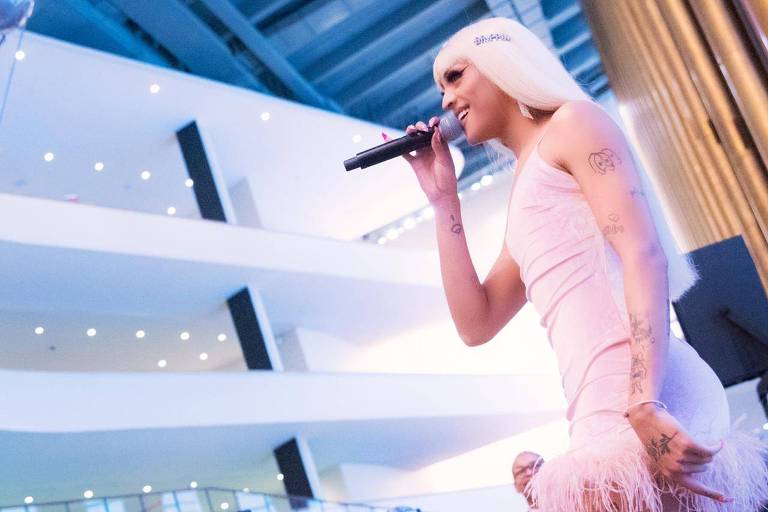 Pabllo Vittar faz show em evento da ONU - 19/06/2019