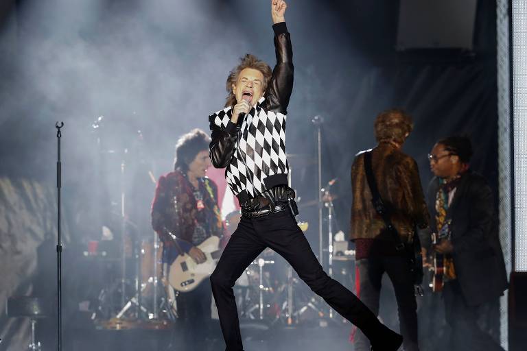 Integrantes dos Rolling Stones durante show da banda no Soldier Field, em Chicago, pela turnê americana 'No Filter'