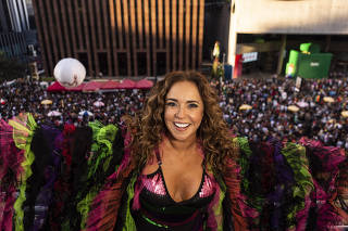 Camarote Pride na Parada Gay, com show da cantora Daniela Mercury