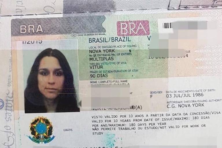 A americana Danielle Davila, 32, em foto de passaporte, que foi encontrada morta em Paraty