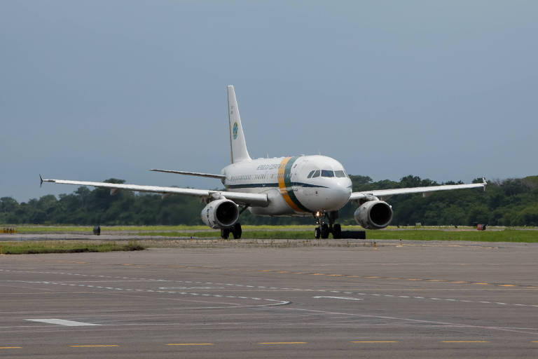 O Airbus 319CJ, principal meio de transporte aéreo presidencial