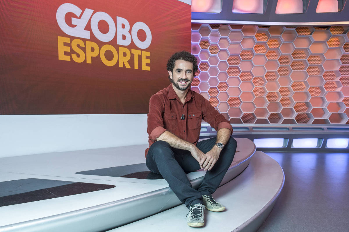 Felipe Andreoli é cortado ao vivo no Globo Esporte e se choca: No