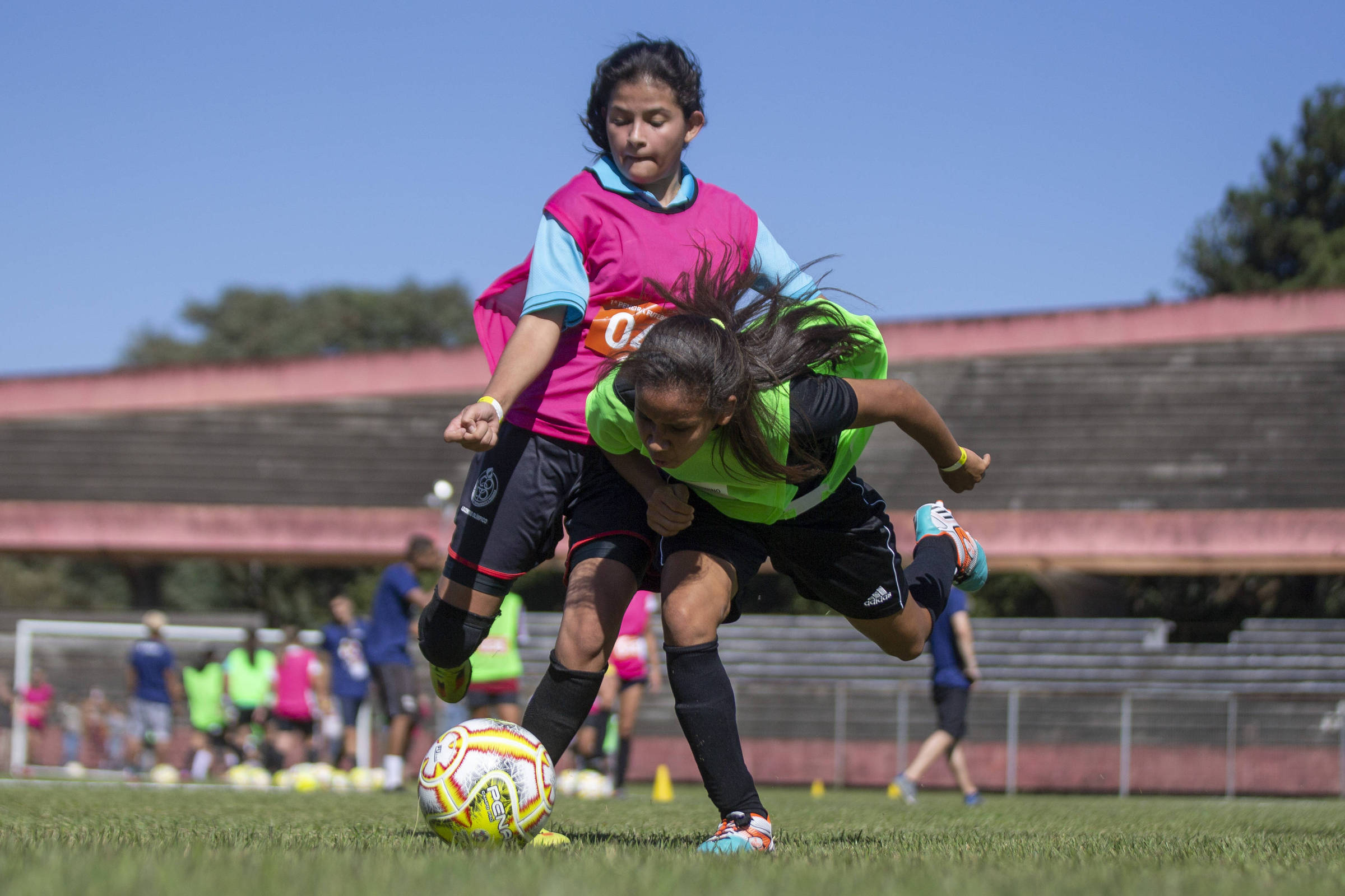 Copa do Mundo: caminhos para aproximar as meninas do futebol