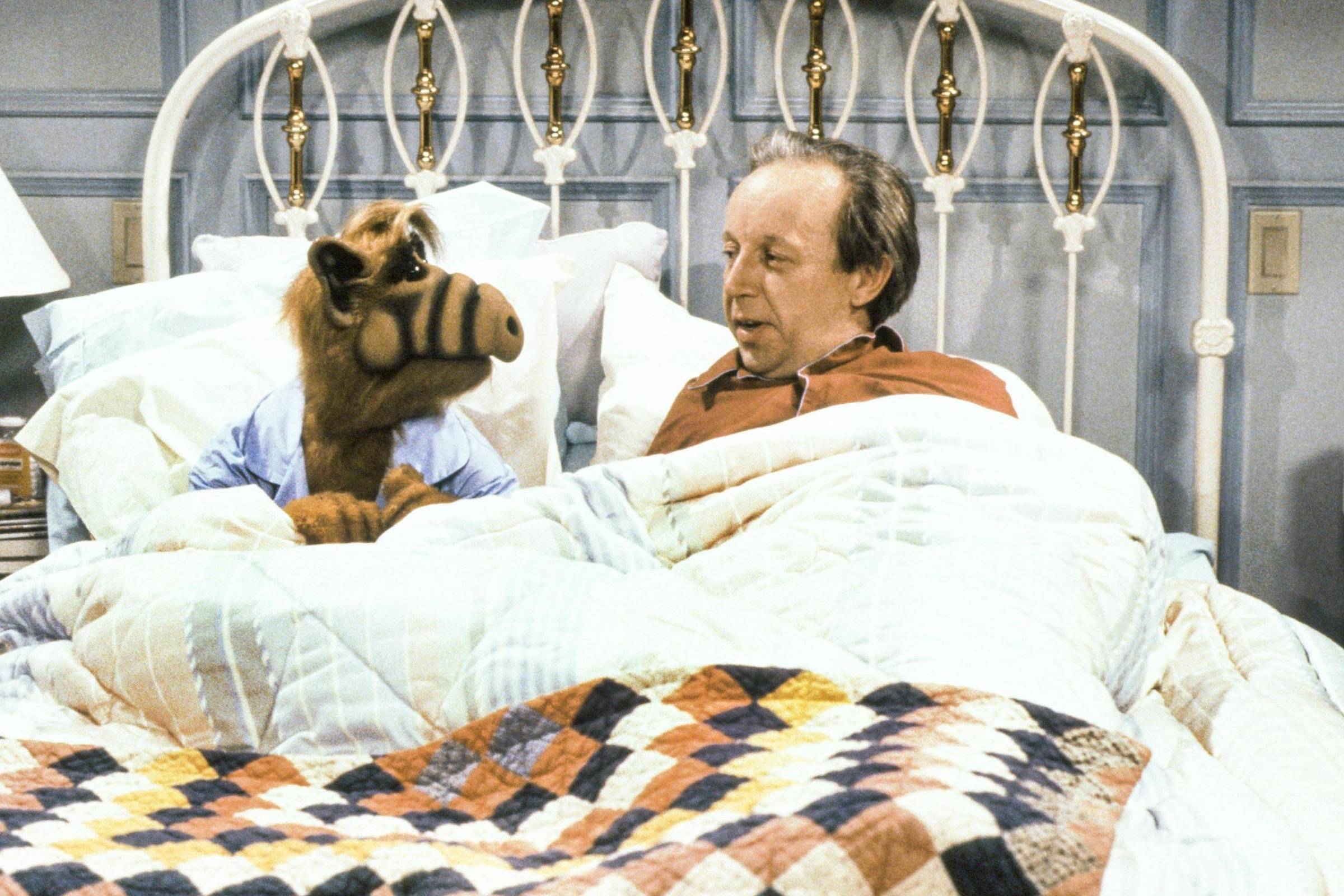 Max Wright, o pai da série 'Alf, o Eteimoso', morre aos 75 anos