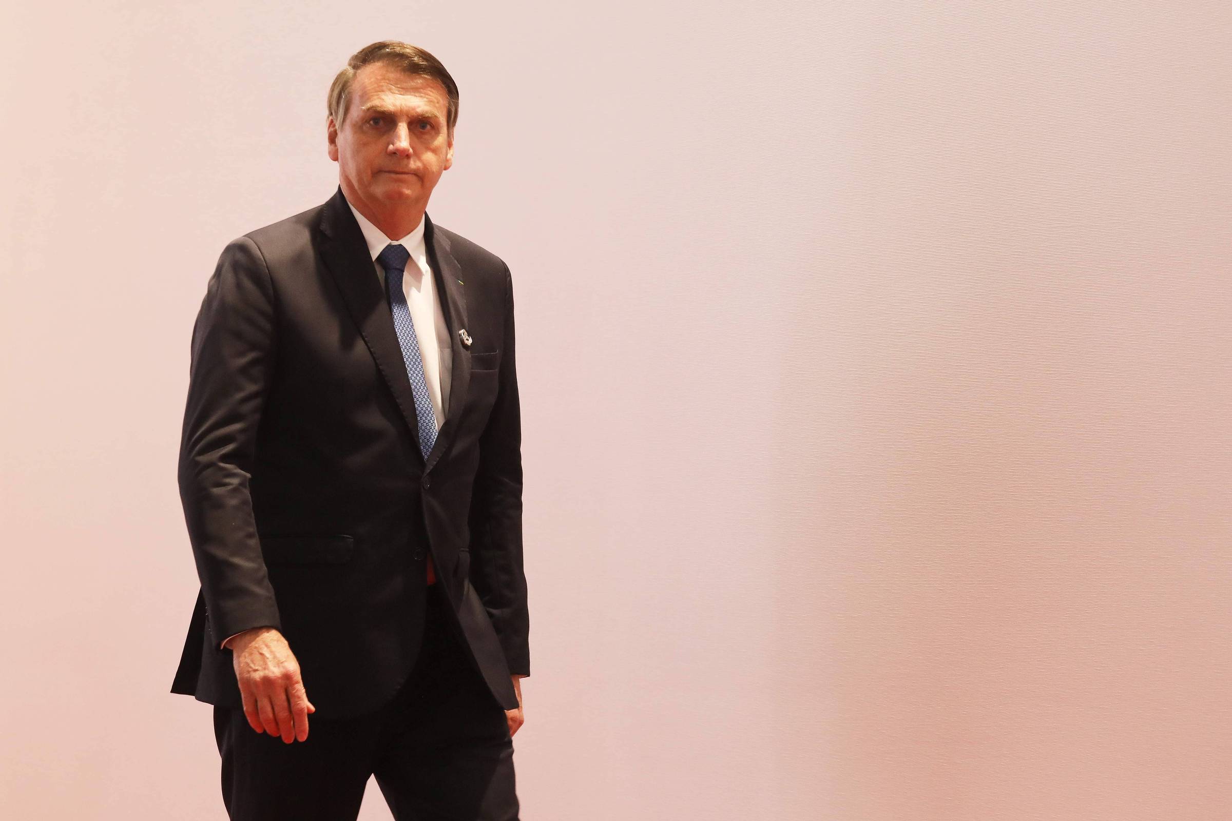 Reunião entre Bolsonaro e Macron no G20 é cancelada após críticas de presidente francês