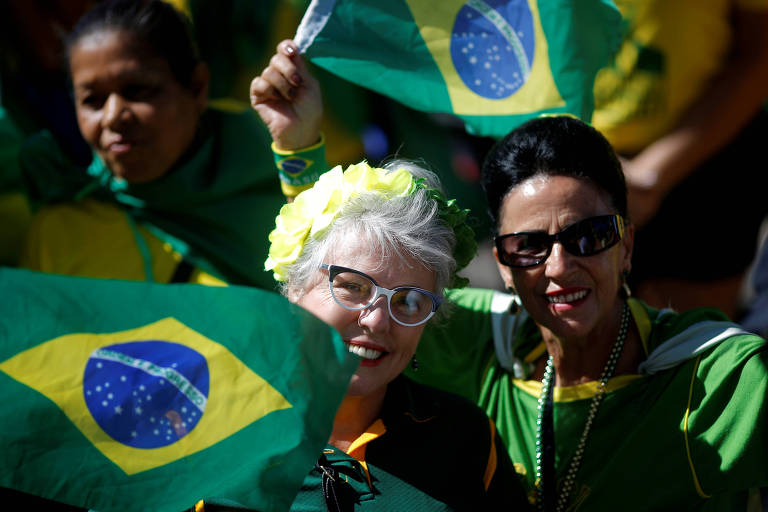 Manifestantes em ato de apoio à Lava Jato em Brasília