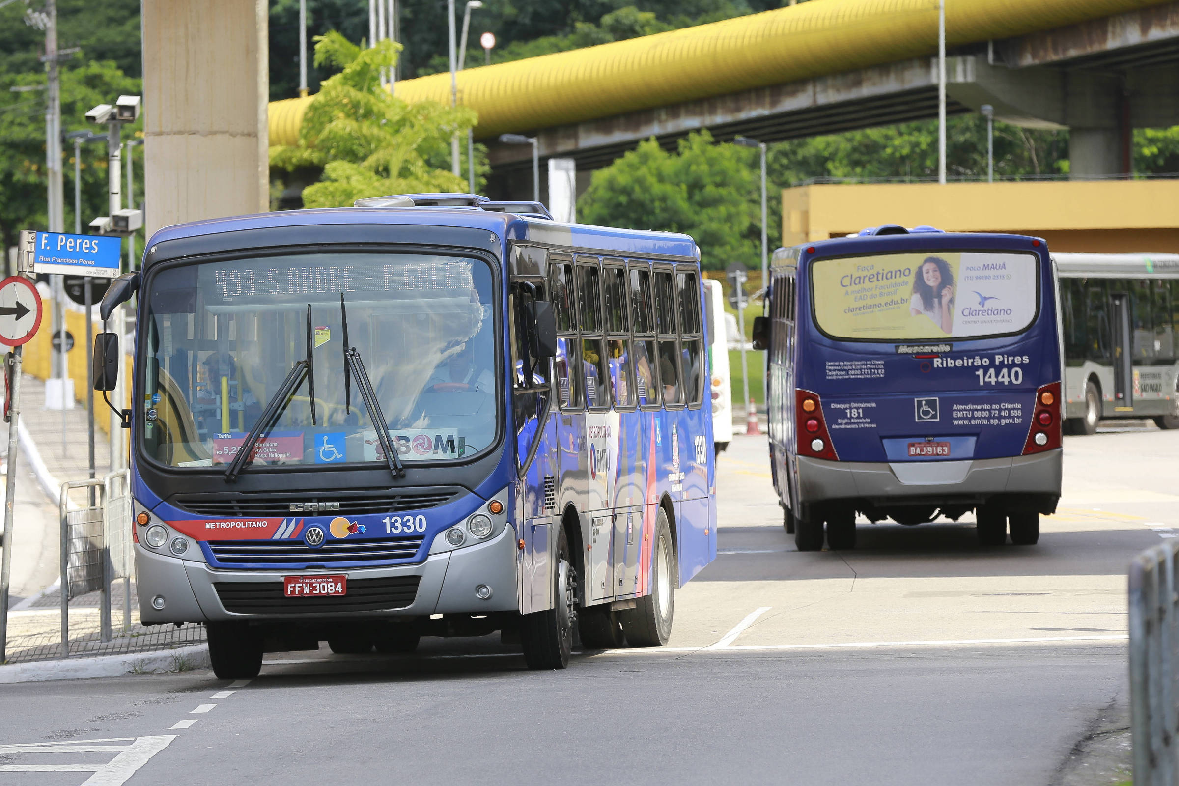 Prefeitura apreende veículo por transporte clandestino de passageiros no  aeroporto