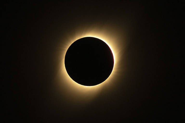 Eclipse de tipo mais raro ocorre nesta quinta-feira (20)