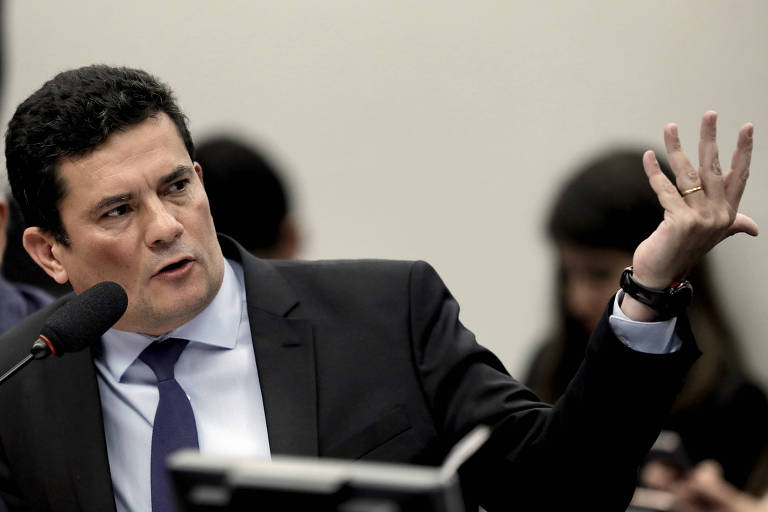 O ministro Sergio Moro fala em comissão da Câmara dos Deputados, em Brasília