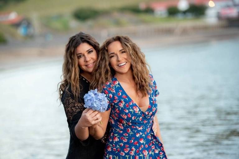 Daniela Mercury e Malu Verçosa se casam nos Açores