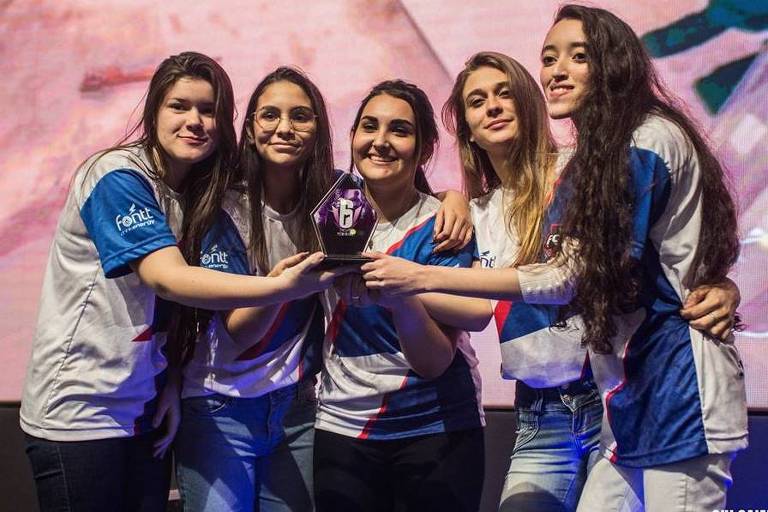 Mulheres nos eSports: conheça as streamers que desafiam o machismo nos  jogos eletrônicos - Jornal O Globo