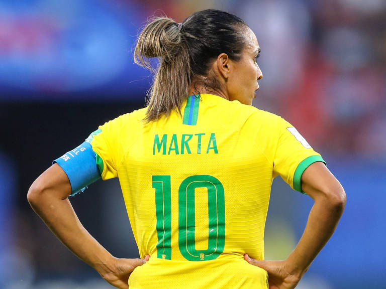 Marta em campo contra a Itália, na Copa do Mundo de 2019, disputada na França