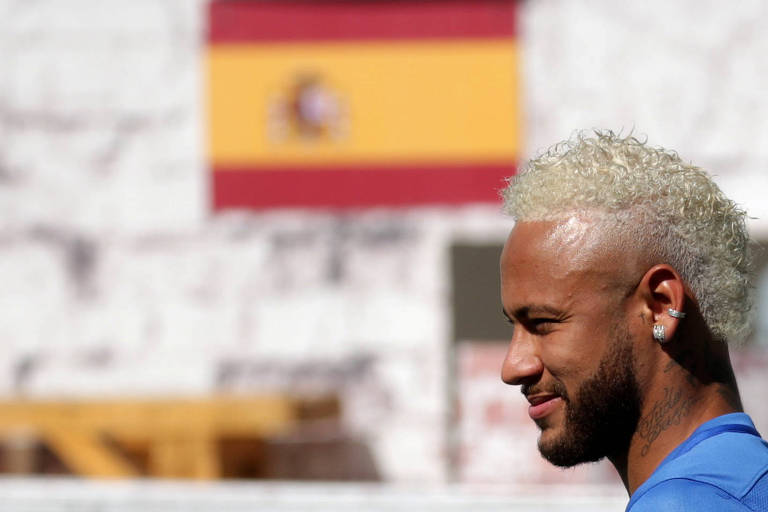 Neymar participou de evento de patrocinador neste sábado (13), em Praia Grande-SP