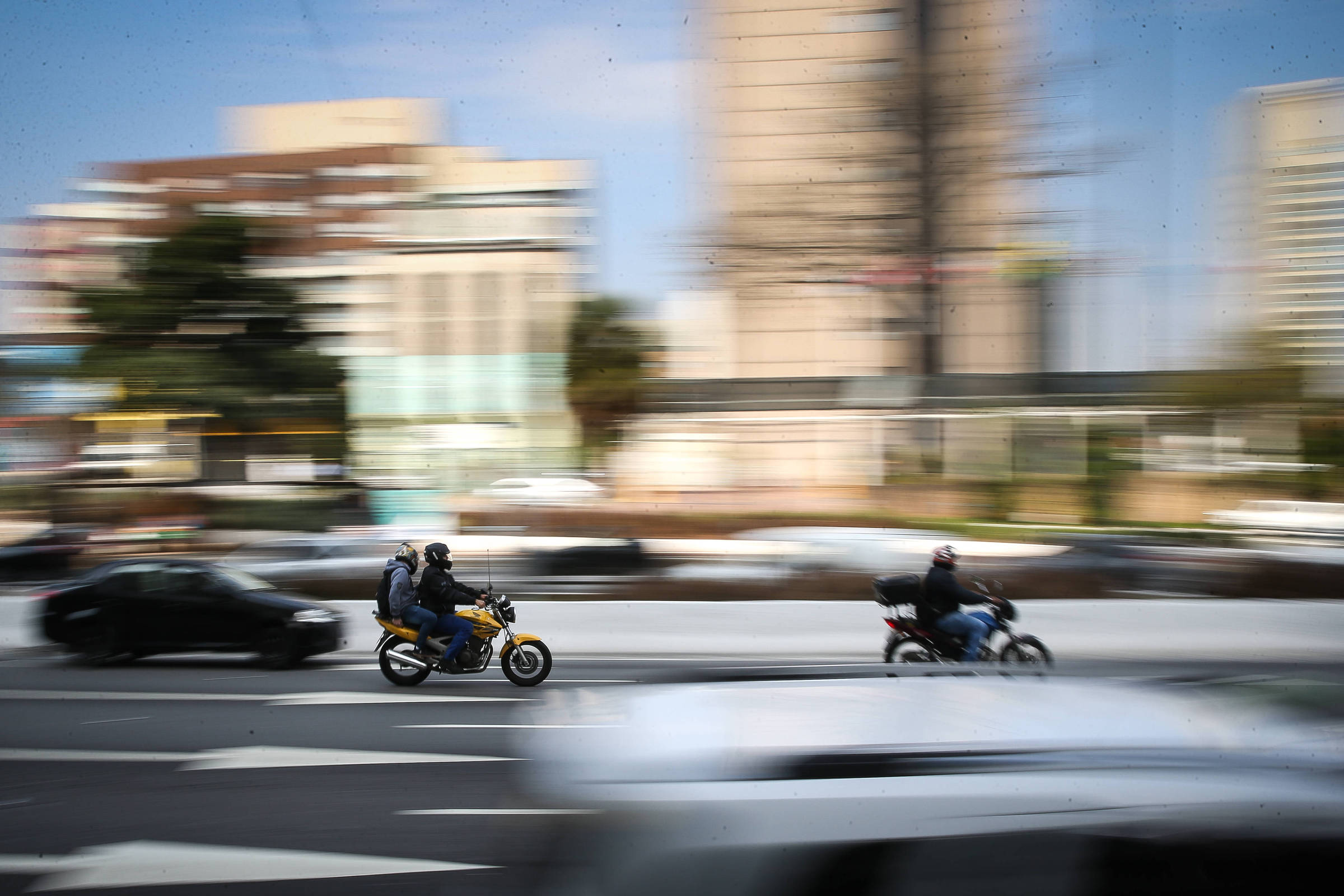 Com ou sem motos por aplicativo, o trânsito de São Paulo já é mortal