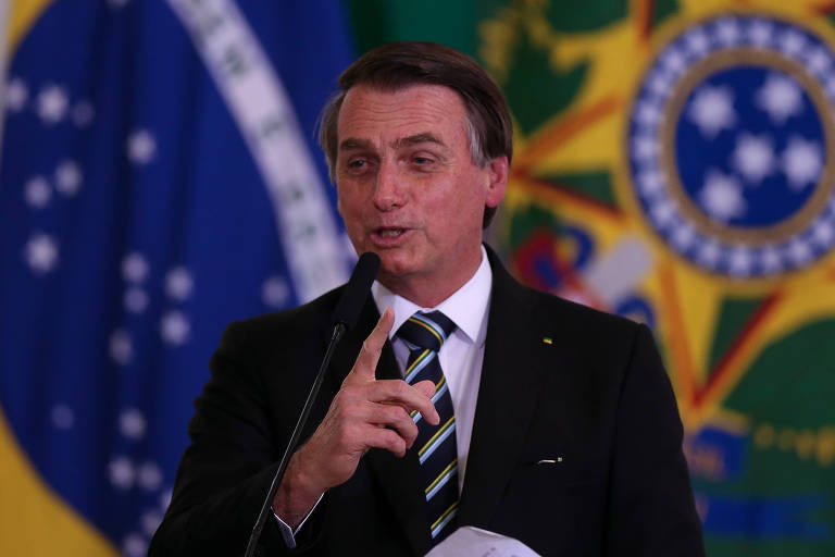 O presidente Jair Bolsonaro discusa em solenidade que marca 200 dias de governo, no Palácio do Planalto