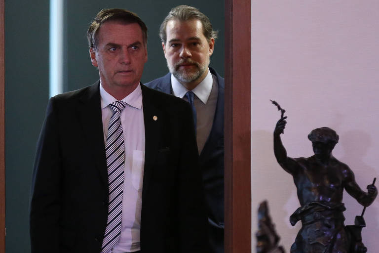 Jair Bolsonaro durante audiência com o presidente do STF, Dias Toffoli, no salão nobre do tribunal