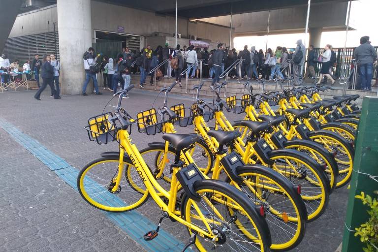 Empréstimo de bikes no  Capão Redondo atrai adolescentes e ajuda a chegar até o metrô