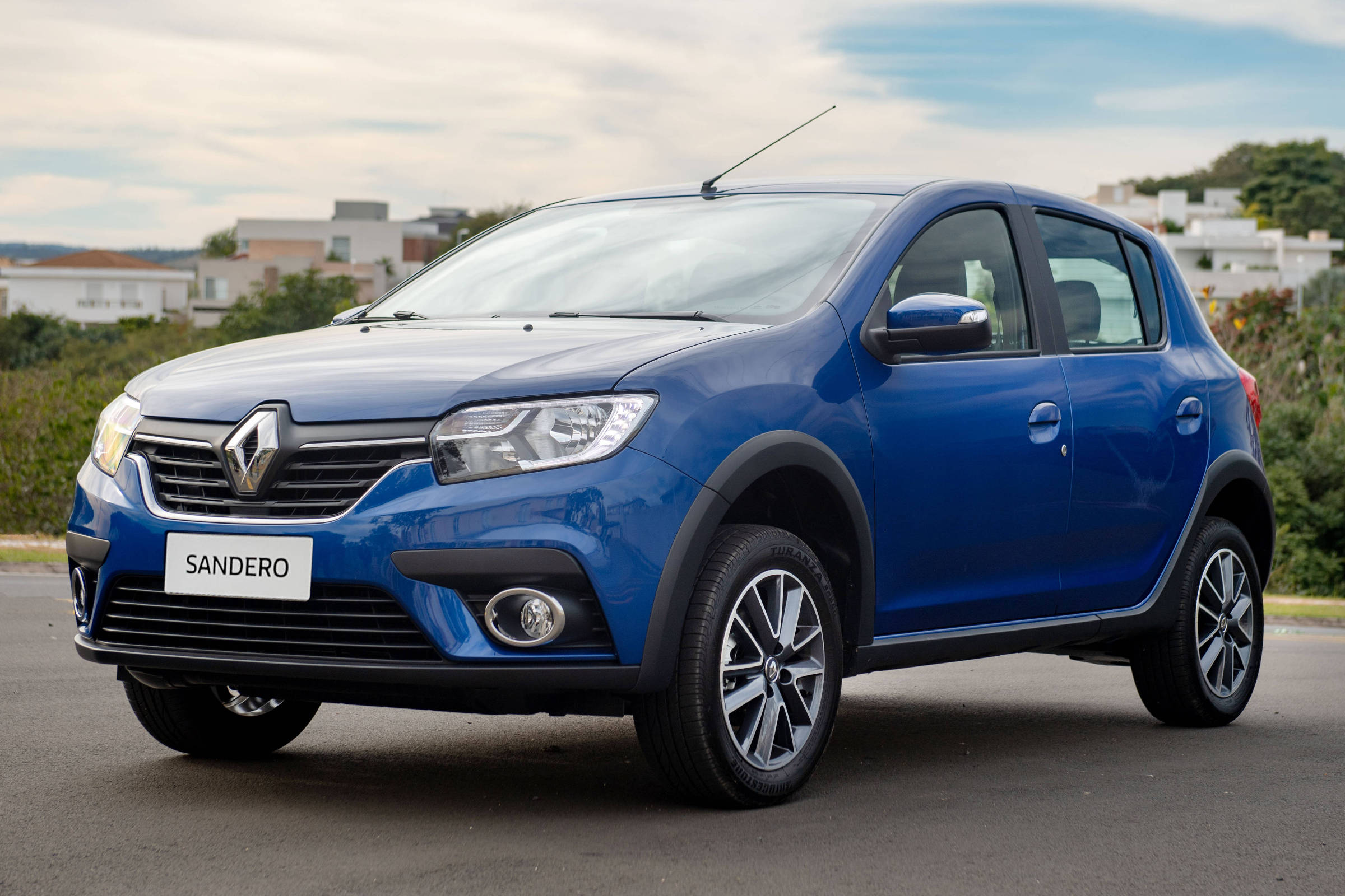 Рено сандеро 2020. Новый Рено Сандеро 2020. Новый Рено Сандеро 2019. Renault Sandero Logan Stepway 2020. Renault Logan 2020.