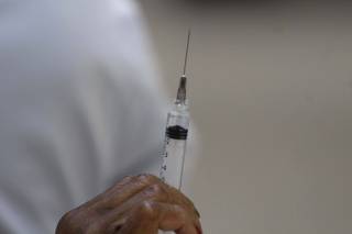 Vacinação tríplice viral na Estação da República