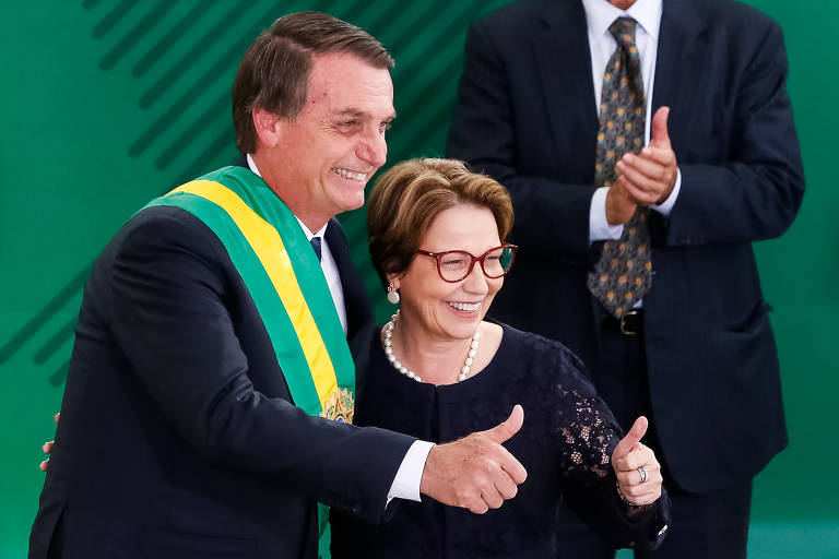 Tereza Cristina e Bolsonaro durante cerimônia de posse do presidente