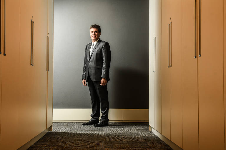 "Não podemos achar que [combate à corrupção] é coisa de uma pessoa só, que se torna herói nacional. Tem de ser coisa da sociedade. Esse fato é até positivo, desmistificar isso de que o Moro sozinho é o grande guardião da honestidade", afirmou o empresário