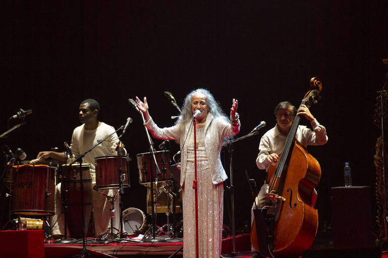 Show 'Claros Breus', da cantora Maria Bethânia, no Credicard Hall, em 2019