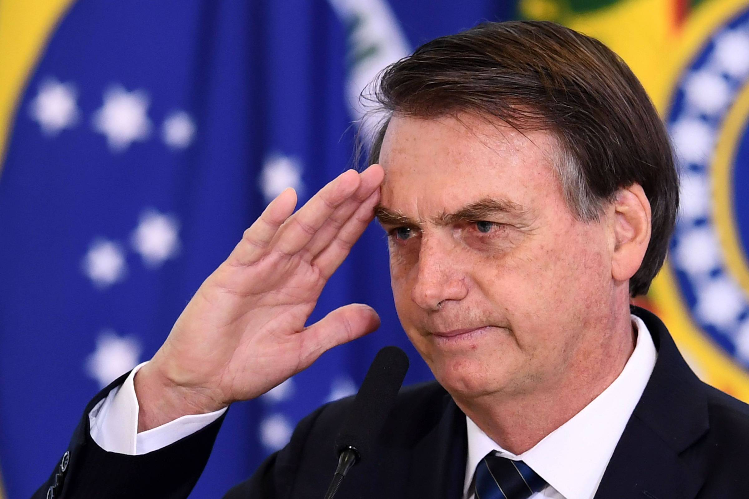 Teoria das baratas de Bolsonaro realça diferença entre civilização e barbárie