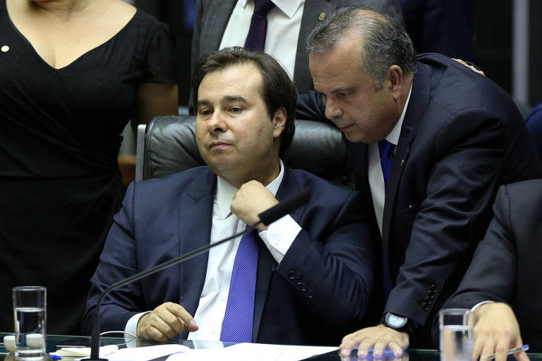 O presidente da Câmara dos Deputados, Rodrigo Maia, e o secretário de Previdência, Rogério Marinho,  durante votação do segundo turno da reforma da Previdência 