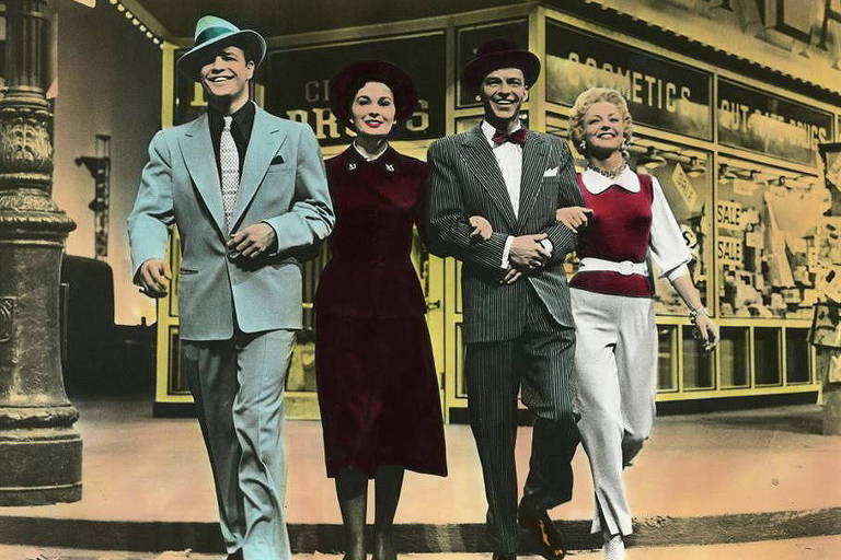 Marlon Brando, Jean Simmons, Frank Sinatra e Vivian Blaine em 'Garotos e Garotas'