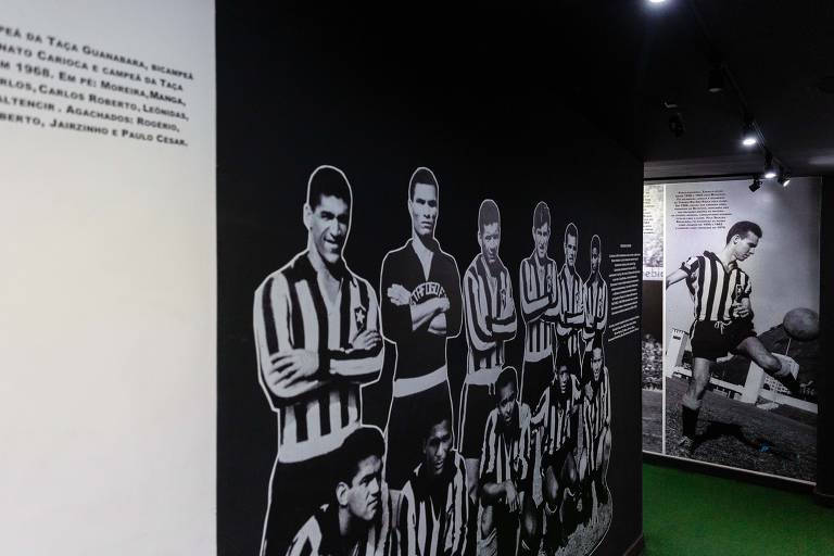 Túnel do tempo na sede social botafoguense mostra times históricos do clube