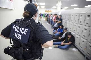US immigration raids sweep up hundreds of undocumented migrants