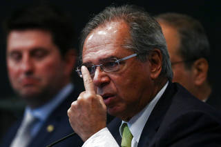 O ministro da Economia, Paulo Guedes, durante seminário em Brasília (DF)