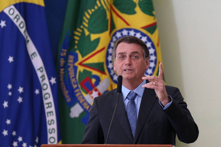 'Ministros estão apavorados', afirma Bolsonaro sobre risco de governo parar