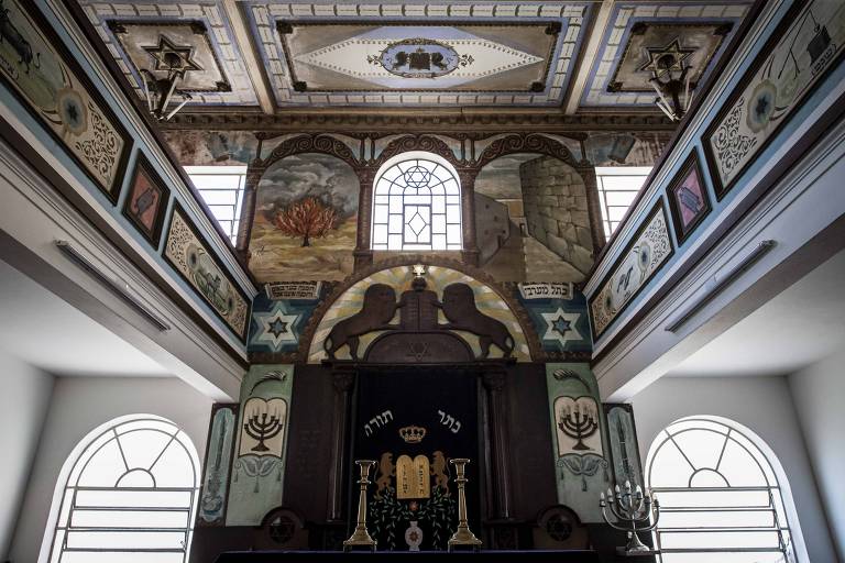 Edifício da sinagoga ou templo judaico com local de culto