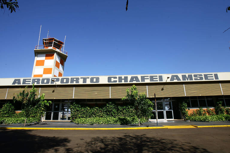  Fachada do aeroporto Chafei Amsei, de Barretos