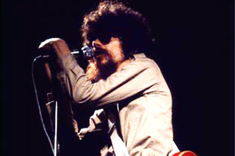 Foto de  Raul Seixas retirada da home page oficial do cantor na Internet