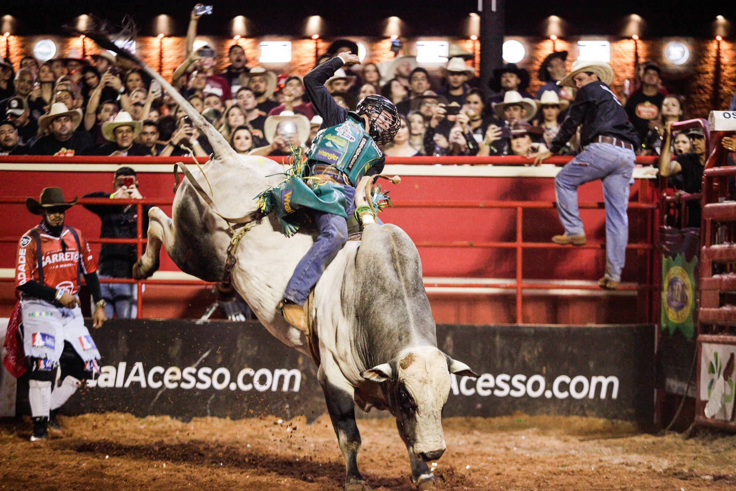 Clube Sertanejo - Modalidade de Rodeio Bulldogging