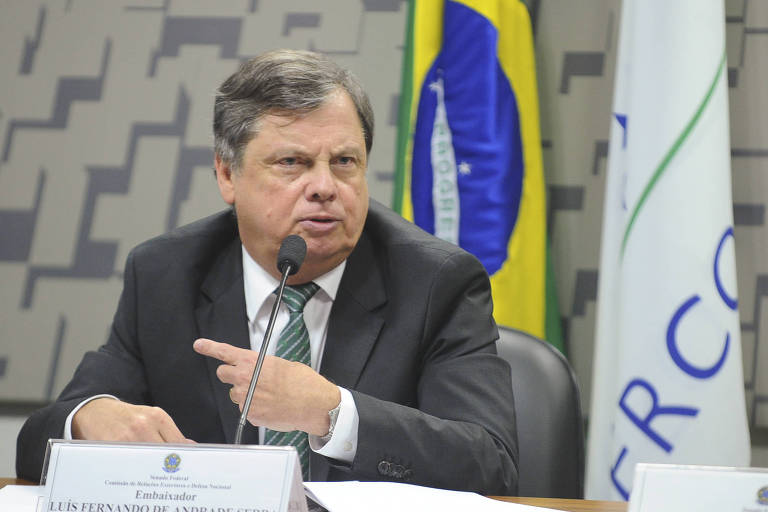 Resultado de imagem para Embaixador do Brasil na FranÃ§a estranha 300 ONGs na AmazÃ´nia e nenhuma no Nordeste