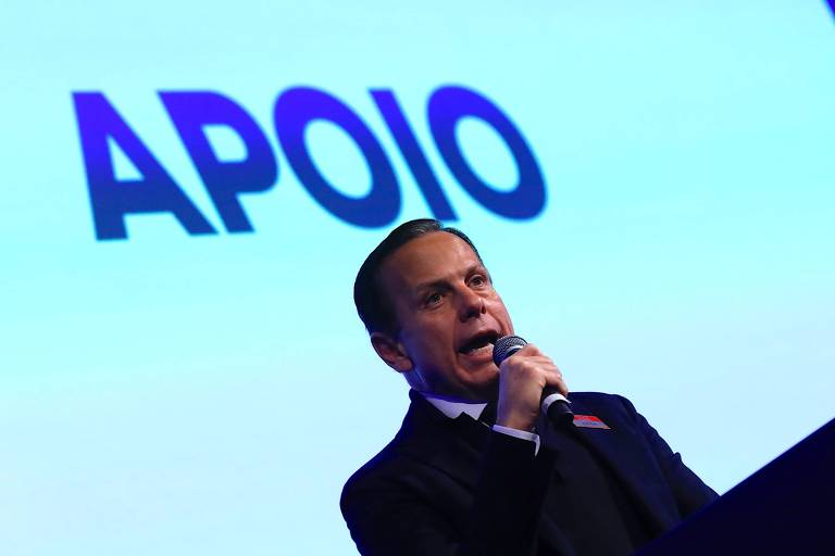 Bolsonaro sugeriu que o pai do presidente da OAB não desapareceu na ditadura, e sim foi morto por colegas de luta armada. Ele o fez sem provas e sofreu críticas. Já Doria reagiu e criticou o presidente, até porque teve o pai cassado pelo regime de 1964