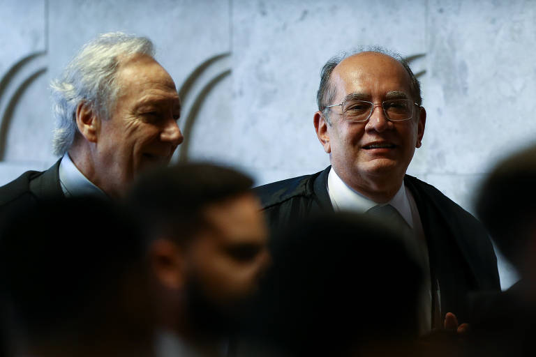 Em nova polêmica envolvendo o ministro, em fevereiro de 2019 a Receita Federal admitiu a abertura de uma ação preliminar interna - que vazou para a imprensa - para identificar supostos “focos de corrupção, lavagem de dinheiro, ocultação de patrimônio ou tráfico de influência” do magistrado e de sua mulher, Guiomar Mendes. Em resposta, Gilmar afirmou que não há fato concreto que embase a iniciativa e viu 'abuso de poder e ataque reputacional