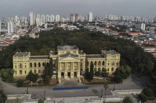 Vista de drone do Museu Paulista da USP - Museu do Ipiranga