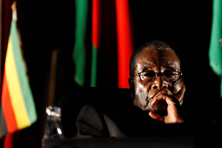 Anti-Mandela, Mugabe apostou na via do confronto