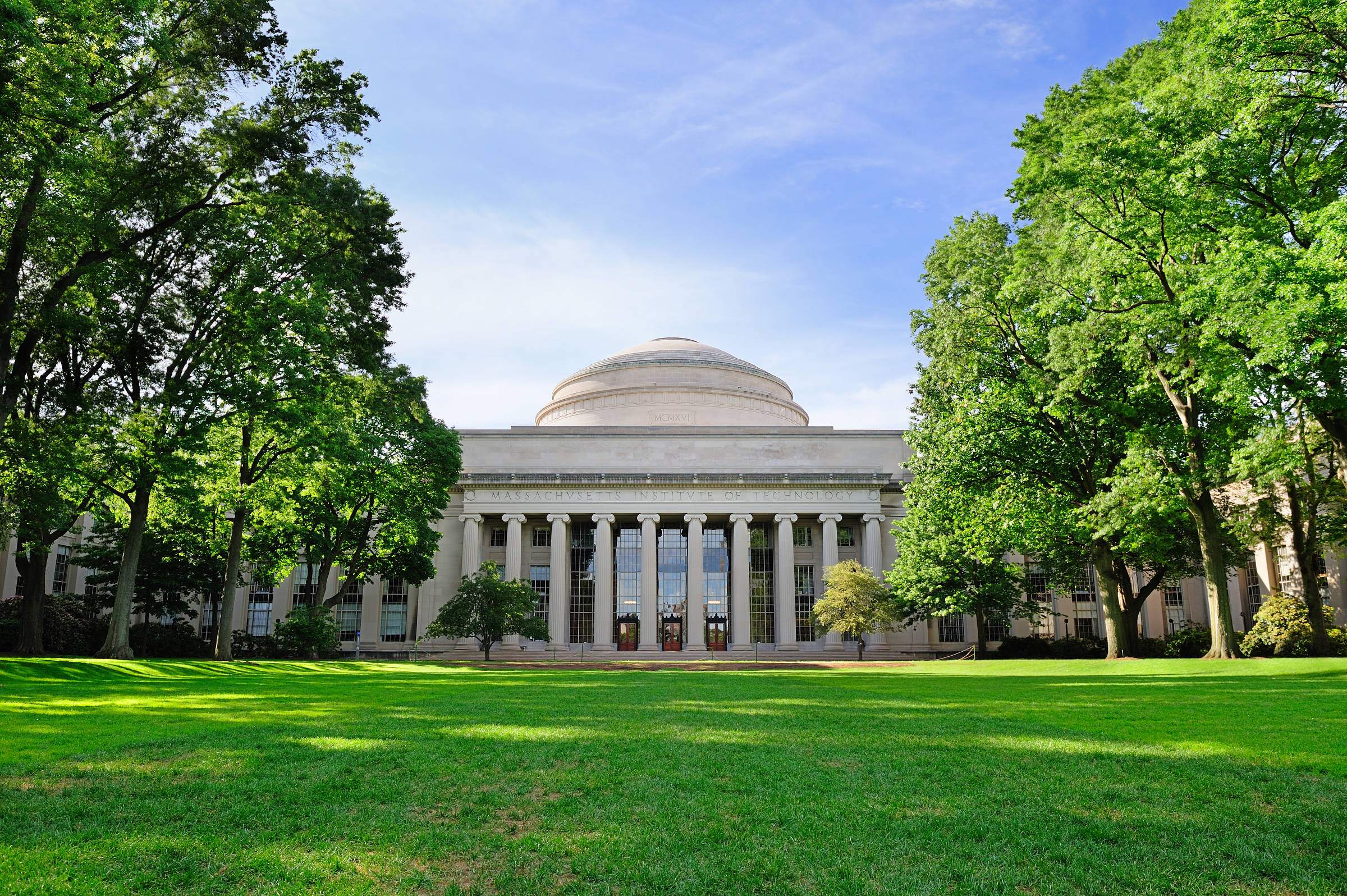 Имадж. Бостон университет Массачусетский. Mit кампус. В кампусе Massachusetts Institute of Technology mit. Массачусетский Технологический институт: Падающая тыква.