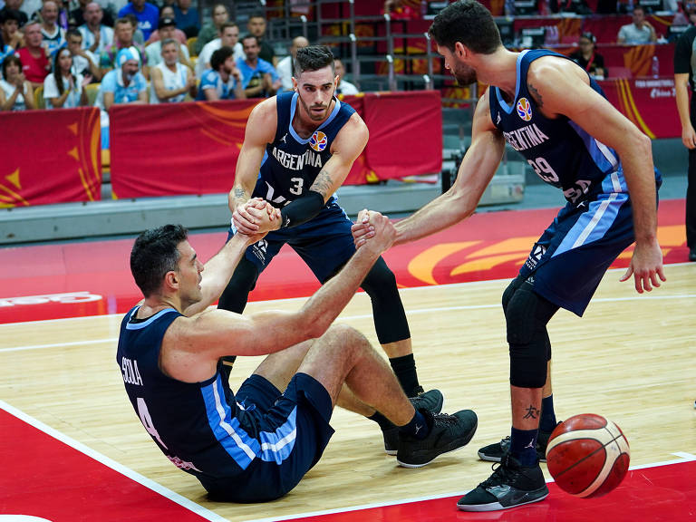 Argentina bate favorita Sérvia e vai para as semis no mundial de Basquete