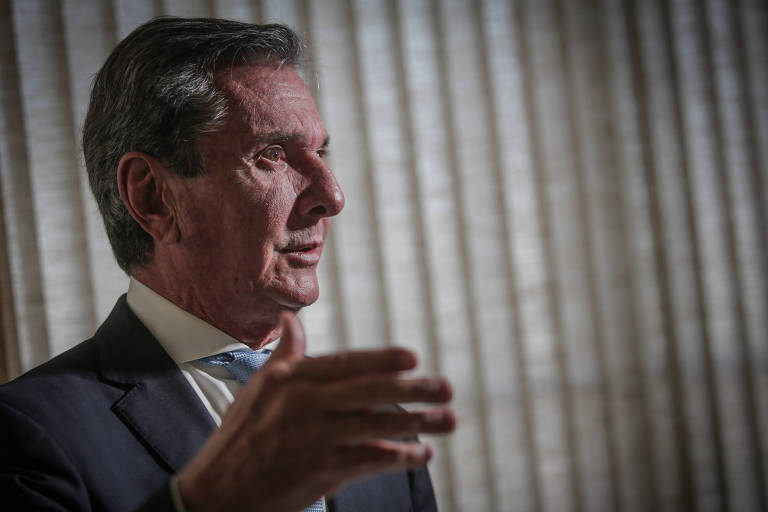 Para Collor, Bolsonaro ganharia muito se retirasse a ideologia de seu governo