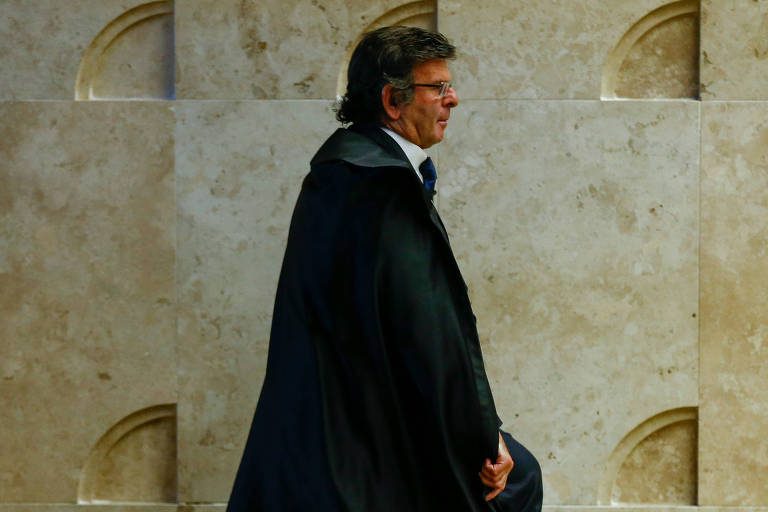 Luiz Fux foi nomeado ministro do STF em 2011 por Dilma Rousseff (PT). O jurista tentava integrar o tribunal desde 2004. "Bati na trave três vezes", disse, na época, referindo-se a rejeições anteriores. A cerimônia de posse foi uma das mais concorridas do Supremo, com cerca de 4 mil convidados