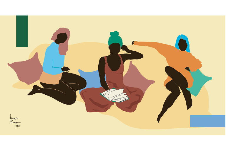 Três moças negras, sem rosto sentadas num sofá. A do meio usa turbante e está com um livro no colo lendo