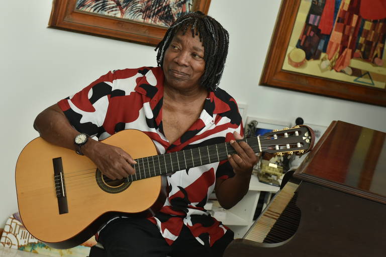 O cantor Milton Nascimento durante entrevista para a coluna Mônica Bergamo em sua casa, em Juiz de Fora (MG), em setembro de 2019