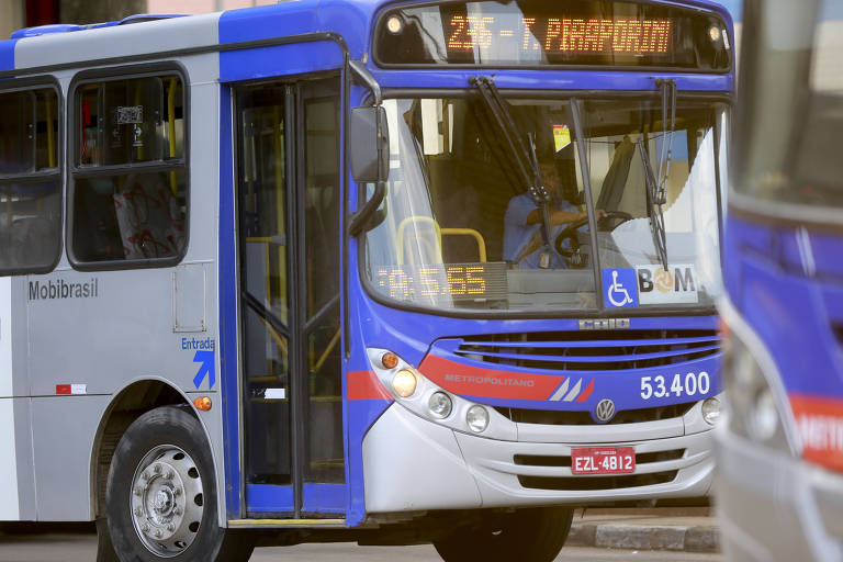 Tarifas de ônibus da EMTU, em São Paulo, subirão 13,6% em média