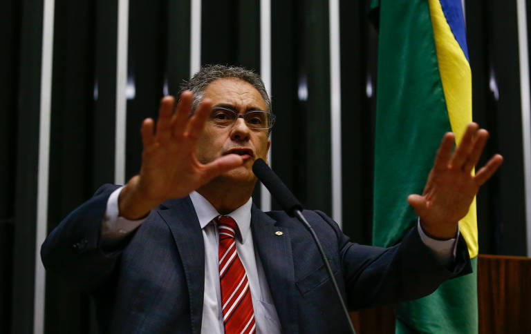 Carlos Zaratini (PT-SP) é um dos nomes apontados para concorrer pelo Partido dos Trabalhadores, que ainda não definiu a questão